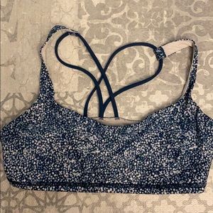 Lululemon sports bra